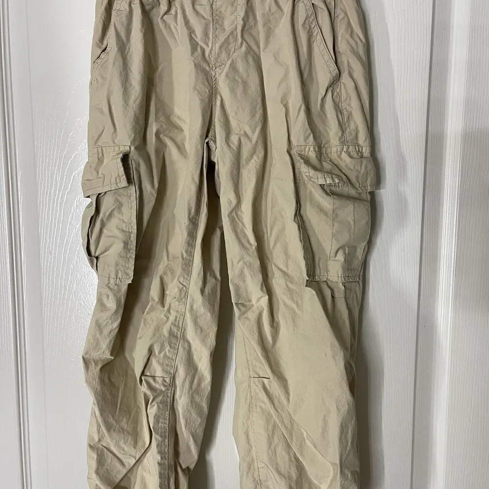 2 pairs of Gap joggers blue and khaki parachute pants size 8